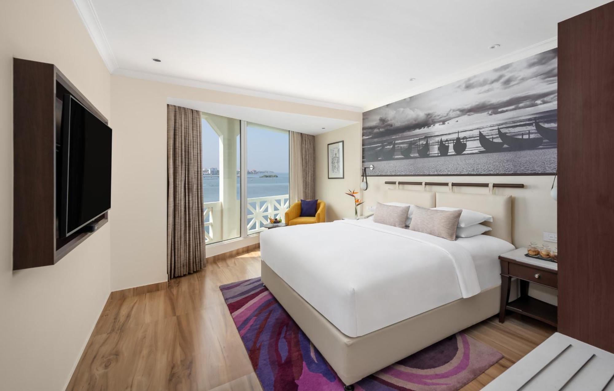Vivanta Ernakulam, Marine Drive Kochi Exterior photo